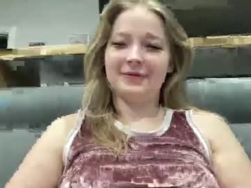Charmingsarahh April 17, 2025 Chaturbate stream image