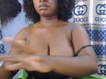 Honey_Xdoll stream photo from April 17, 2025