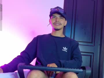 Axcellfox April 17, 2025 Chaturbate stream image