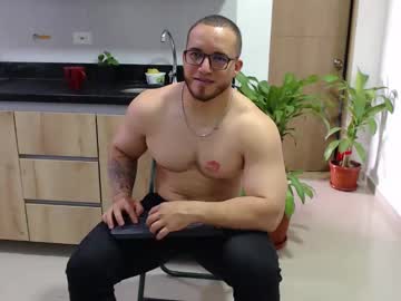 Chris_Huntter April 17, 2025 Chaturbate stream image