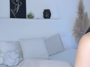 Dreamsgirl18 stream photo from April 17, 2025