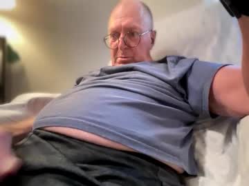 Hungsonmumcum2as1 April 18, 2025 Chaturbate stream image