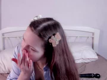 Crystal_Frost April 18, 2025 Chaturbate stream image