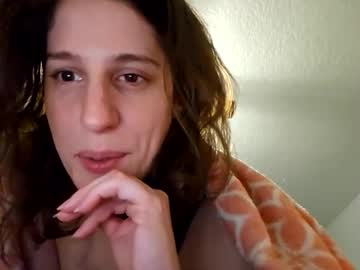 Hannukahhottie stream photo from April 18, 2025