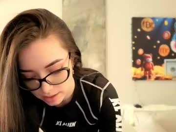 Mcflurry18 April 18, 2025 Chaturbate stream image