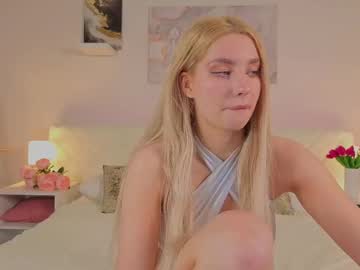 Chloe_Lov_ April 18, 2025 Chaturbate stream image