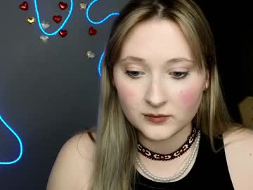 Monicaluchi April 18, 2025 Chaturbate stream image