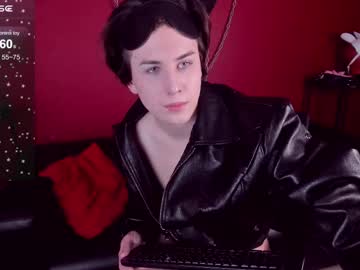Adrianoaubert April 18, 2025 Chaturbate stream image