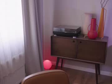 Mileeena April 18, 2025 Chaturbate stream image
