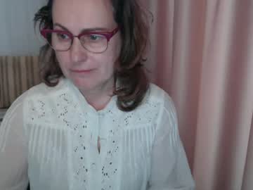 Lauraoven1 April 18, 2025 Chaturbate stream image