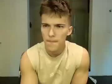 Milkmilkmilkh April 18, 2025 Chaturbate stream image
