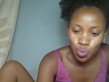 Elodie012 April 18, 2025 Chaturbate stream image