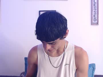 Harrythomson1 April 18, 2025 Chaturbate stream image