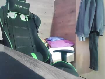 Sandman21 April 18, 2025 Chaturbate stream image