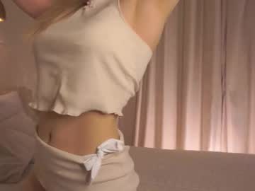 Loraalvey April 18, 2025 Chaturbate stream image