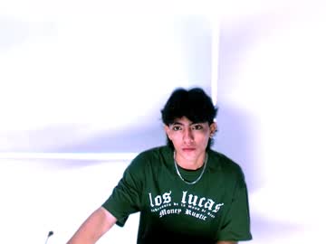 Romeomiller_ April 18, 2025 Chaturbate stream image
