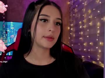 Charlotte_Greys April 18, 2025 Chaturbate stream image