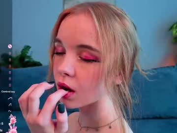 Elvacrute April 19, 2025 Chaturbate stream image