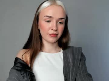 Moon_Tiny April 19, 2025 Chaturbate stream image
