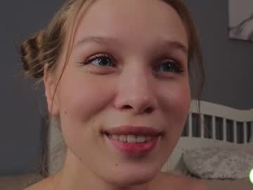 Lia_Flores April 19, 2025 Chaturbate stream image