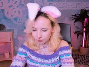 Jasminemilko stream photo from April 20, 2025