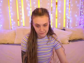 Kamillamilla stream photo from April 20, 2025