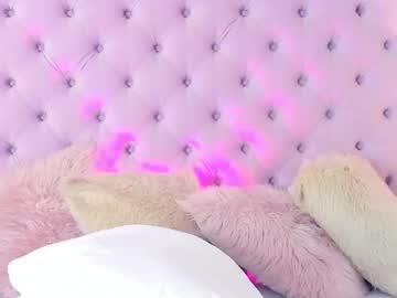 Kristalgrey_ April 20, 2025 Chaturbate stream image