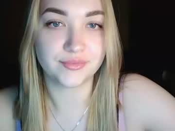 Adelinelunas April 20, 2025 Chaturbate stream image