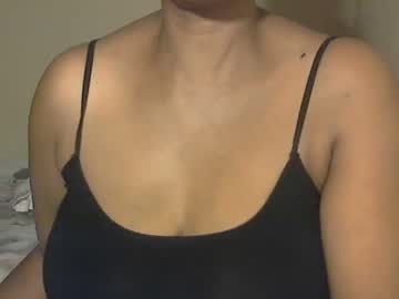 Pearassmmm April 20, 2025 Chaturbate stream image