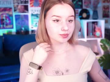 Red_Queeen April 21, 2025 Chaturbate stream image