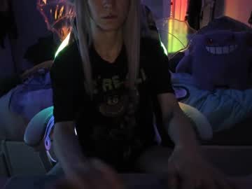 Greeneyedlovexo April 21, 2025 Chaturbate stream image