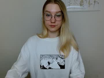 Abbymoore__ April 21, 2025 Chaturbate stream image