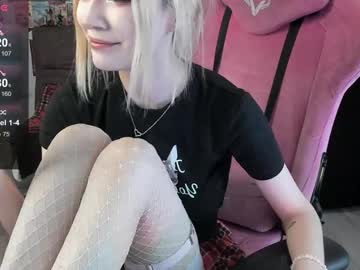 Broodmommyy3 April 21, 2025 Chaturbate stream image