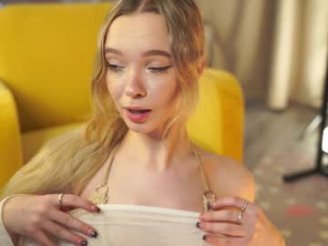 Tessarosse_ April 21, 2025 Chaturbate stream image