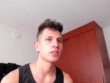 Kevin_Ahs1 April 21, 2025 Chaturbate stream image