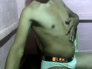 Pinoyman34 April 21, 2025 Chaturbate stream image