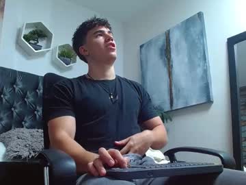 Andre_Parker April 22, 2025 Chaturbate stream image