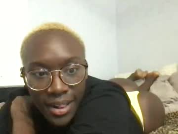 Naturalebonyx April 22, 2025 Chaturbate stream image