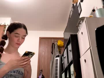 Kylieexoxoxo2432 April 22, 2025 Chaturbate stream image