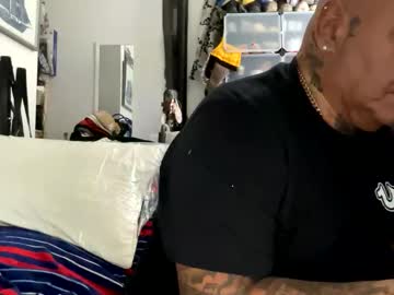 Survived542796 April 22, 2025 Chaturbate stream image