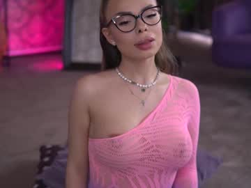 Seravondeee April 22, 2025 Chaturbate stream image