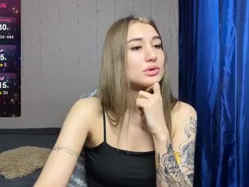 Silvia_Sugarr April 22, 2025 Chaturbate stream image