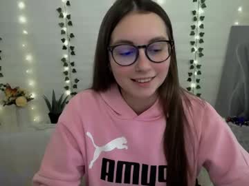 Yours_Piece_Of_Happiness_ April 22, 2025 Chaturbate stream image