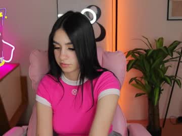 Dina_Foxxx April 22, 2025 Chaturbate stream image