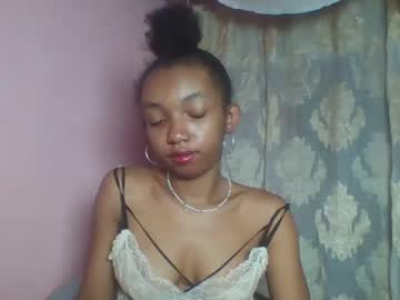 Valencia302364 April 22, 2025 Chaturbate stream image