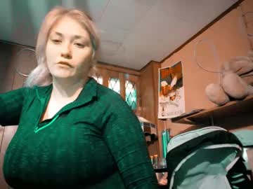 Geeznutsizonyrchyn April 22, 2025 Chaturbate stream image