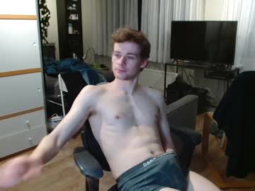 Fitwhiteboy01 April 22, 2025 Chaturbate stream image