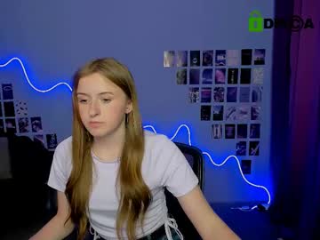 Lili_Cherryy April 23, 2025 Chaturbate stream image
