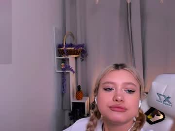 Hoolypoly April 23, 2025 Chaturbate stream image