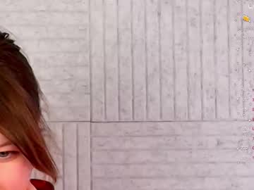 Salut_Love April 23, 2025 Chaturbate stream image